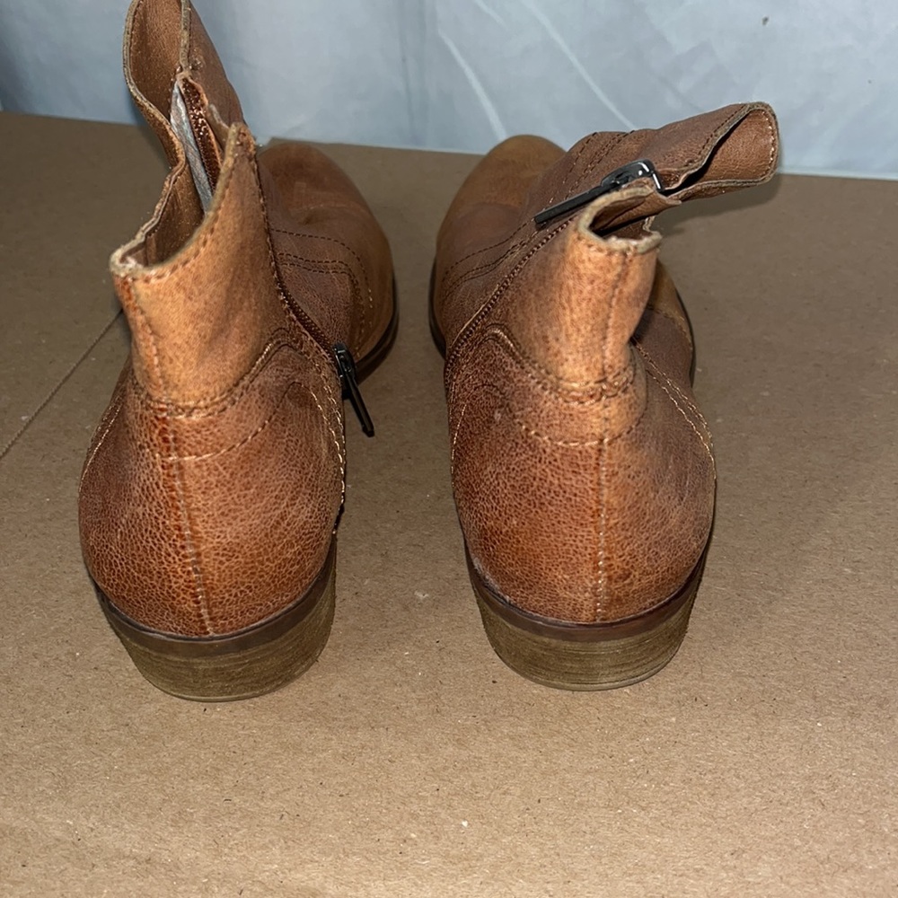 Women’s Lucky Brand Brown Shoes - Picture 6 of 9